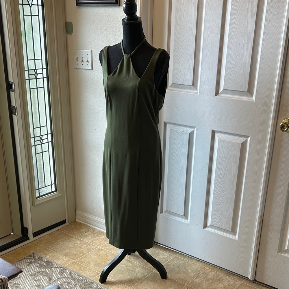 ALI & JAY Olive Green Sleeveless Midi Sheath Dress